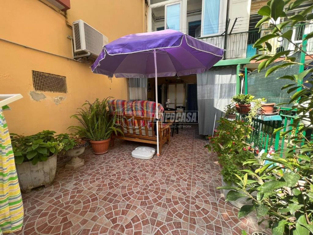 Appartamento in vendita a Napoli via ascanio