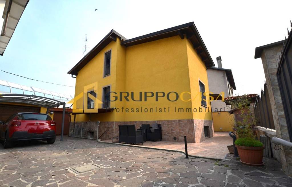 Villa in vendita a Brugherio via San Gottardo