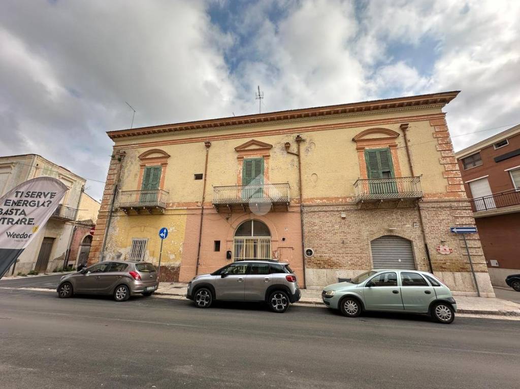 Casa Indipendente in vendita a San Severo via Ludovico Ariosto, 41