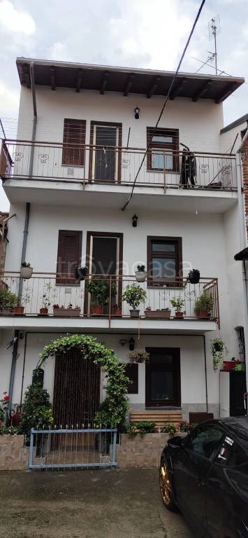 Casa Indipendente in in vendita da privato a Galliate via Goffredo Mameli, 15