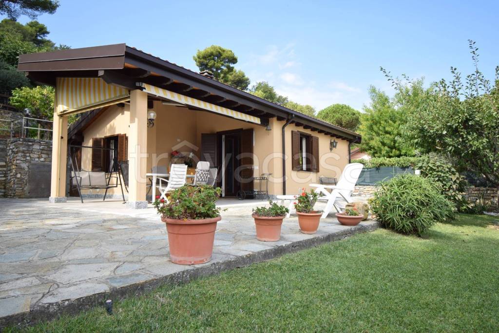 Villa in vendita a Diano Arentino località Merea
