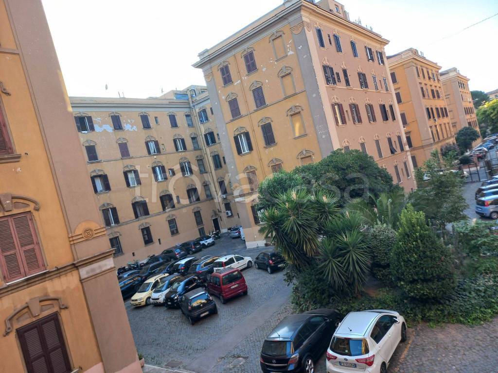Appartamento in in vendita da privato a Roma via Sebastiano Grandis, 5