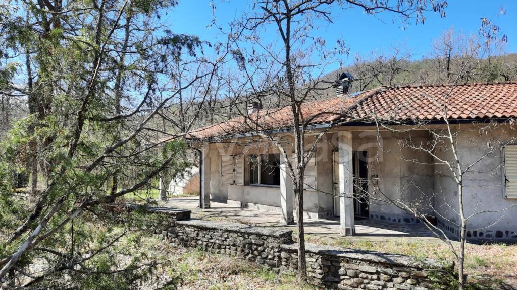 Villa in vendita a Monzuno strada Provinciale Val di Sambro