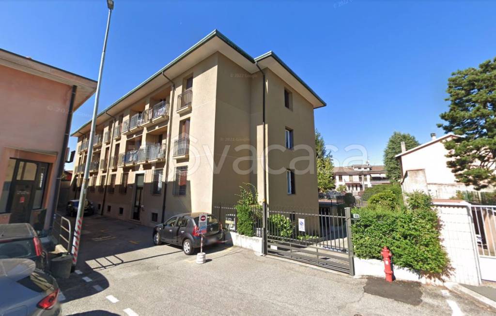 Appartamento in vendita a Fagnano Olona via Antonio Rosmini, 6