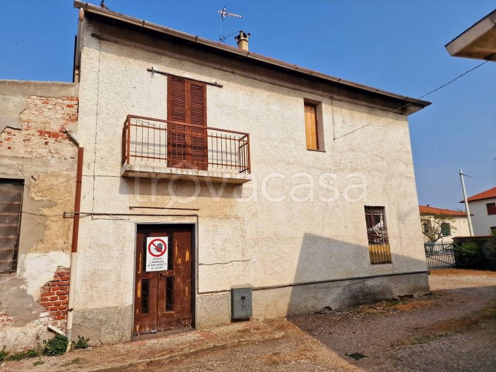 Casa Indipendente in vendita a Vigevano via Podgora, 26