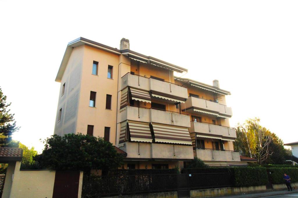 Appartamento in vendita a Lissone via Michelangelo Buonarroti, 146