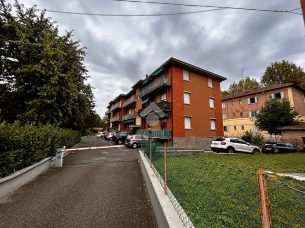 Appartamento in vendita a Valsamoggia via Monteveglio, 36
