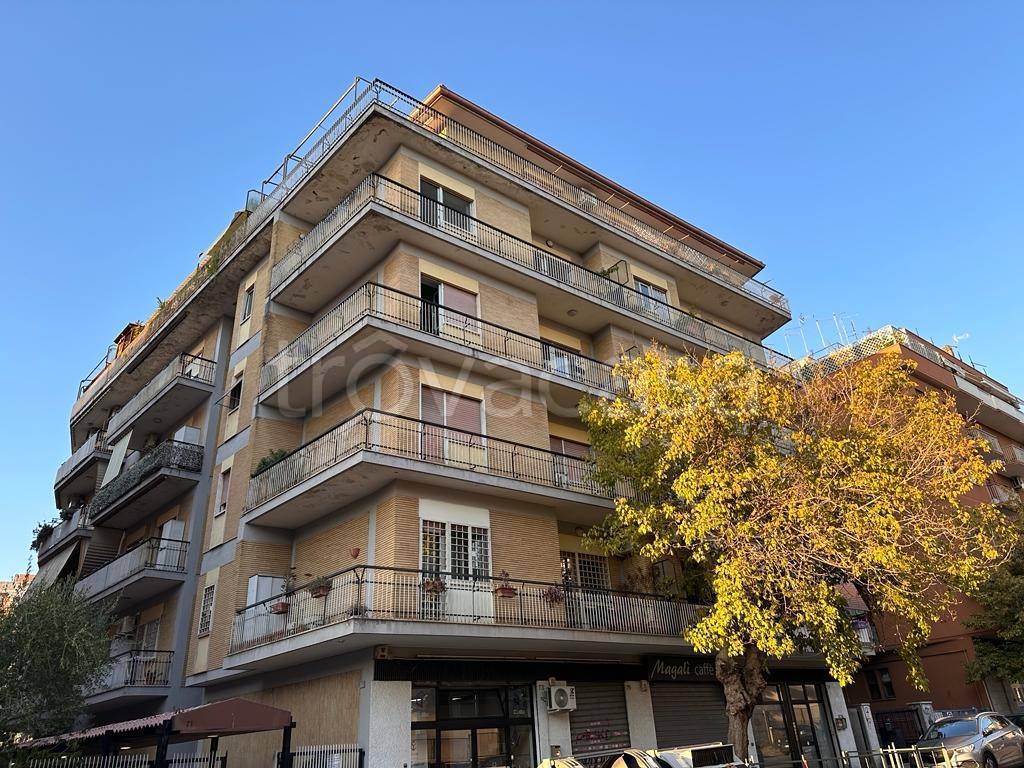 Appartamento in vendita a Roma via Filippo Smaldone, 71
