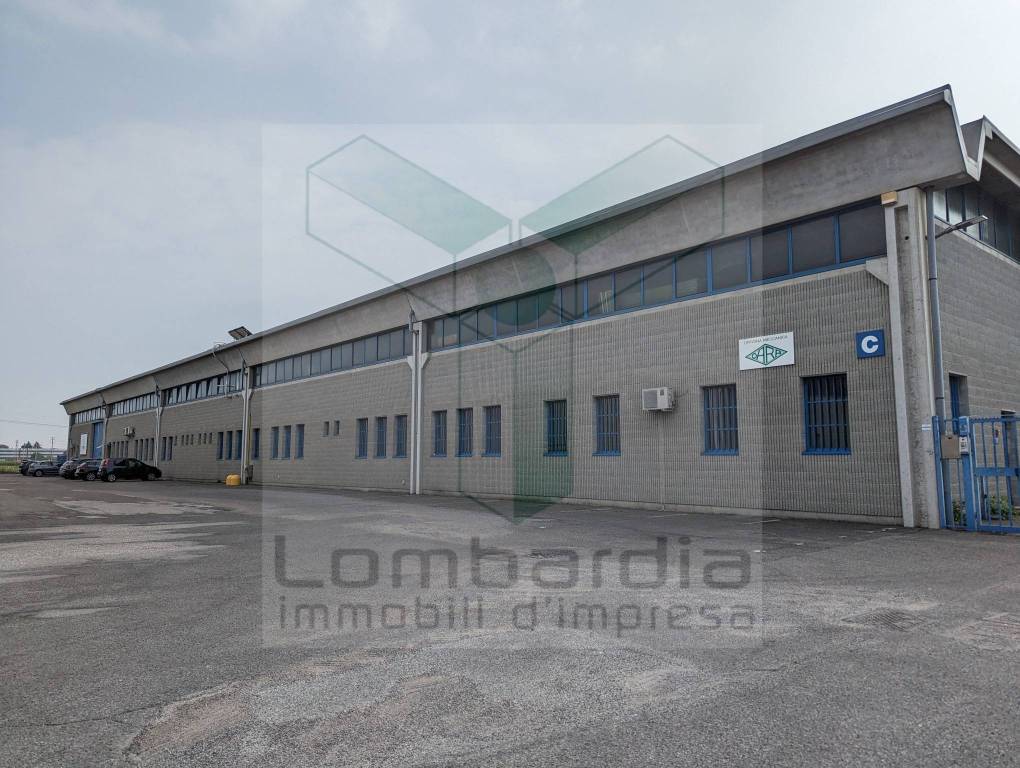 Capannone Industriale in vendita a Cassina de' Pecchi via Roma, 74
