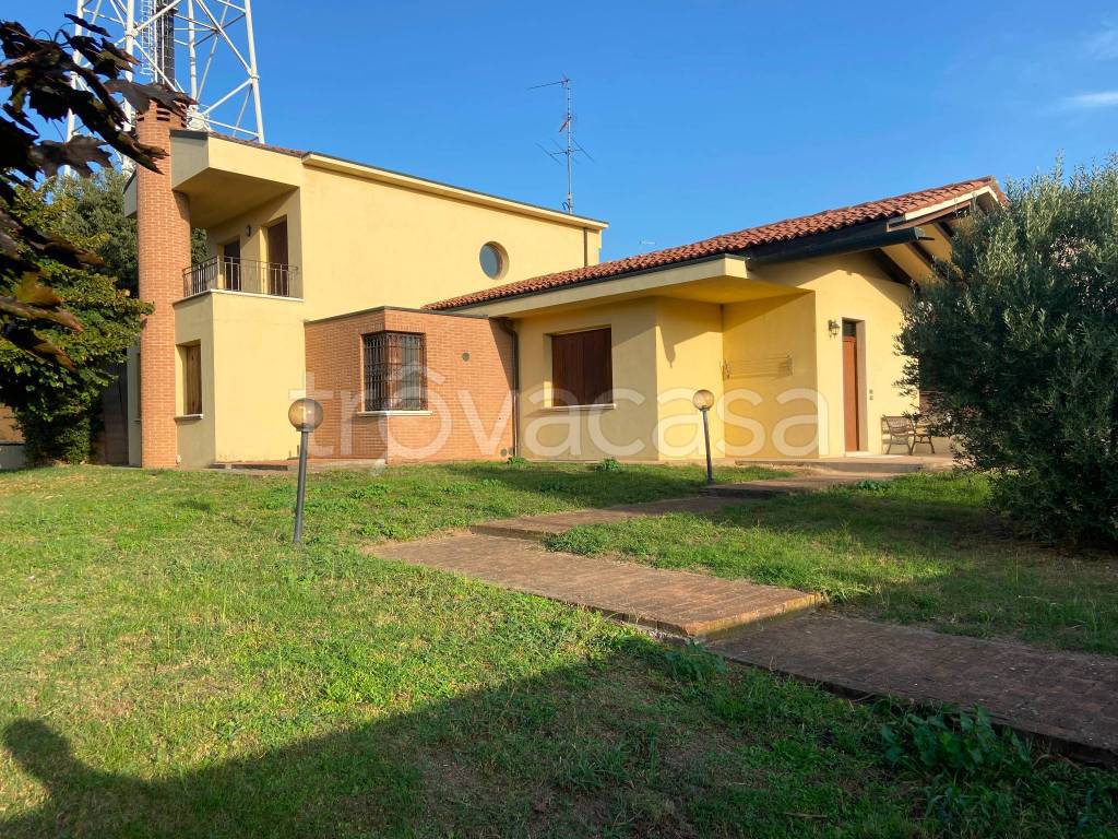 Villa in vendita a Casalmaggiore via Fiammetta