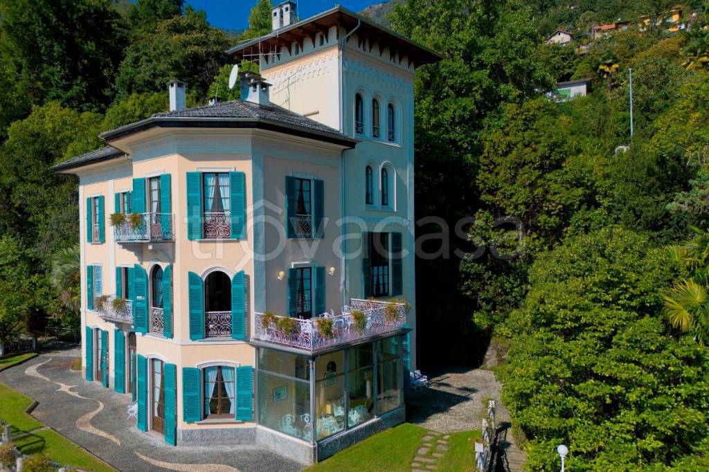 Villa in vendita a Cannero Riviera via Massimo d'Azeglio