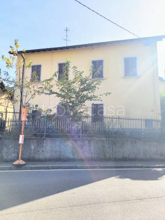 Appartamento in vendita a Cornate d'Adda via Madonna, 14