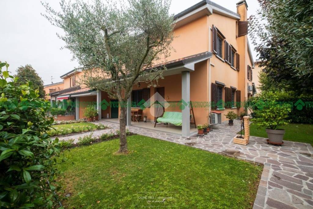 Villa a Schiera in vendita a Valsamoggia via Sandro Pertini, 27