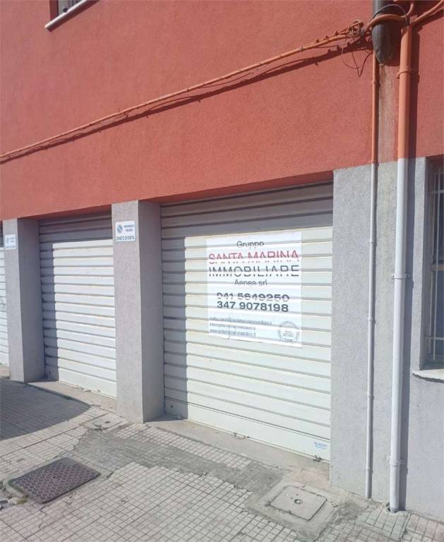 Garage in vendita a Venezia via passo buole, 7