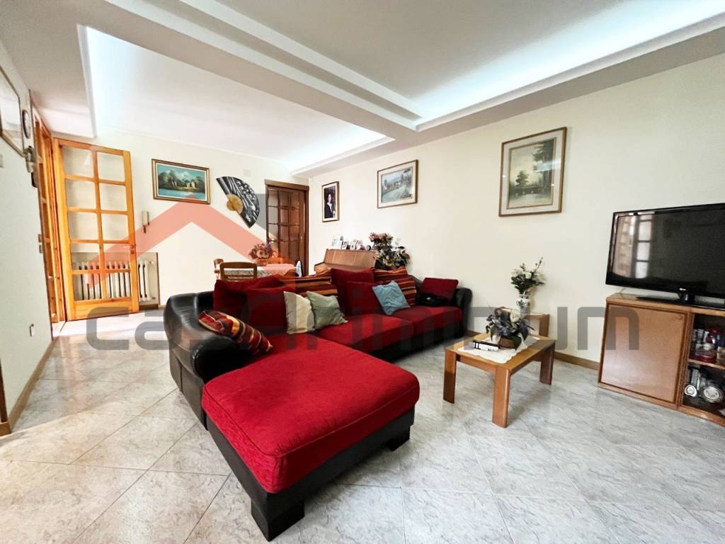 Villa in vendita a Rimini via Montescudo