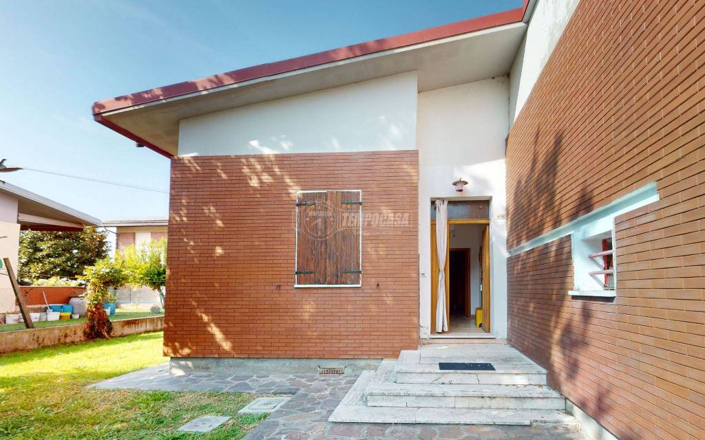 Casa Indipendente in vendita a Vigarano Mainarda via Cento 436