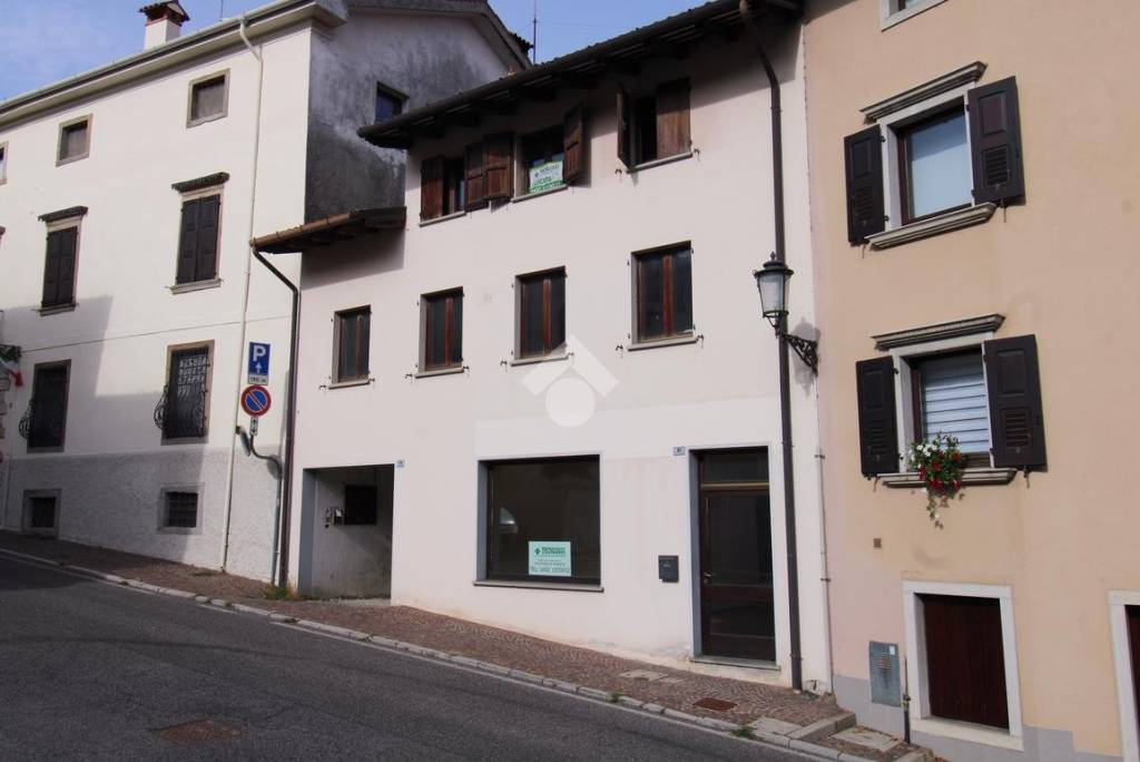 Intero Stabile in vendita a San Daniele del Friuli via Giuseppe Mazzini, 21