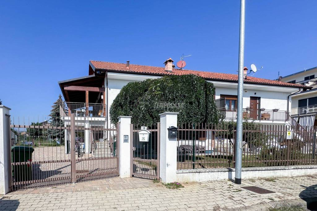 Appartamento in vendita a Bruino via Monterosa 16