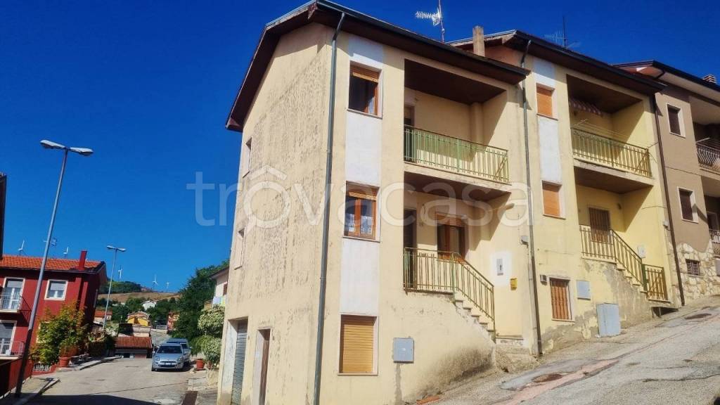 Villa a Schiera in vendita ad Anzano di Puglia via alcide De Gasperi