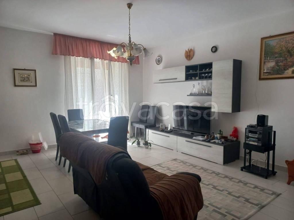 Appartamento in vendita a Cagliari via Adamello, 20