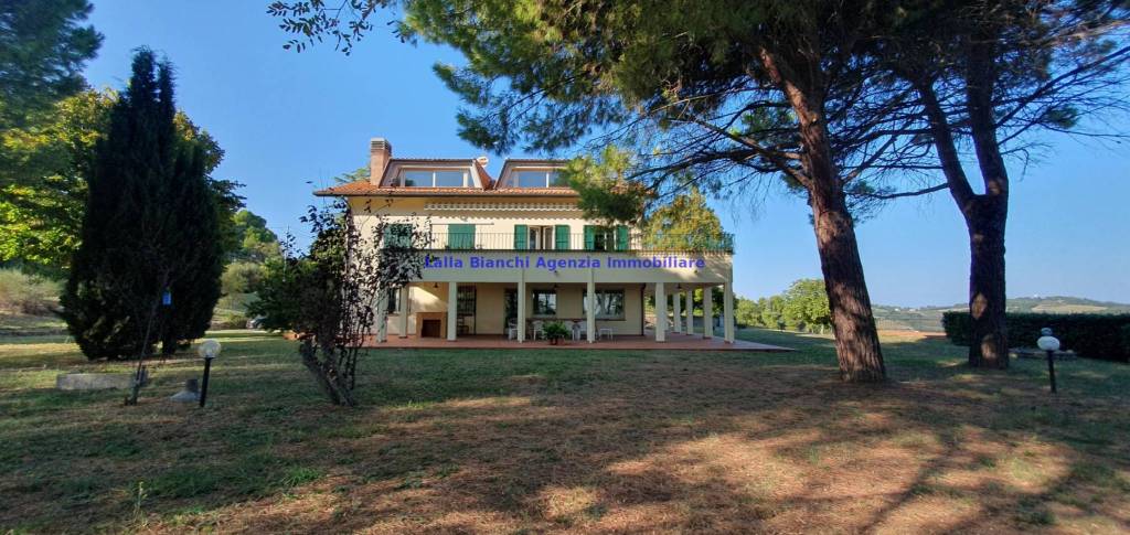 Villa in vendita a Pesaro via bellavista