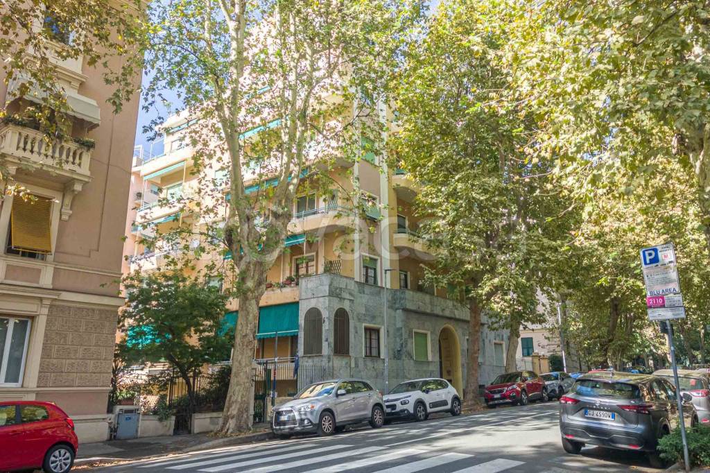 Appartamento in vendita a Genova via Giordano Bruno, 24