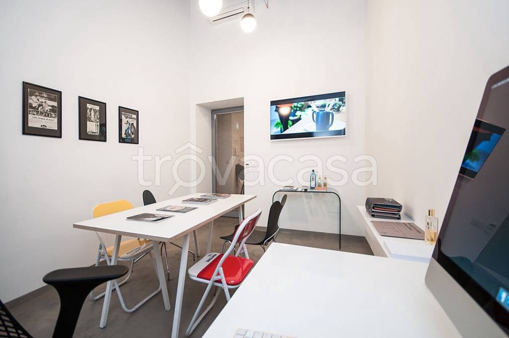 Ufficio in in affitto da privato a Napoli via del Parco Regina Margherita, 252