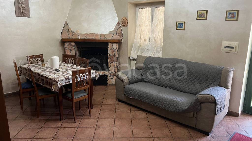 Appartamento in vendita a Castel Sant'Elia via dei Vignali