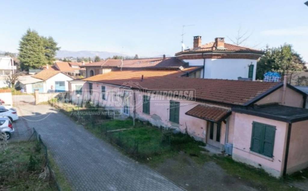 Casa Indipendente in vendita a Merate via Cerri 7