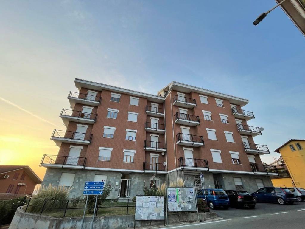 Appartamento in vendita ad Agliano Terme via principe amedeo, 92