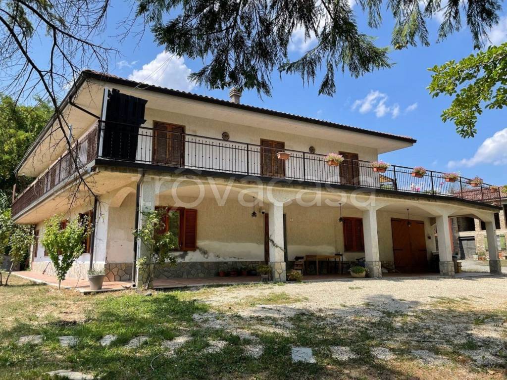 Villa in vendita a Santo Stefano Belbo localita Vogliere, 44