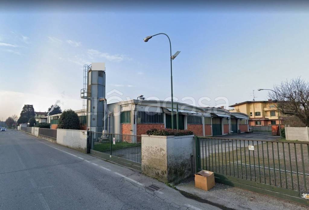 Capannone Industriale in vendita a Bovisio-Masciago via Fratelli Cervi, 18/20