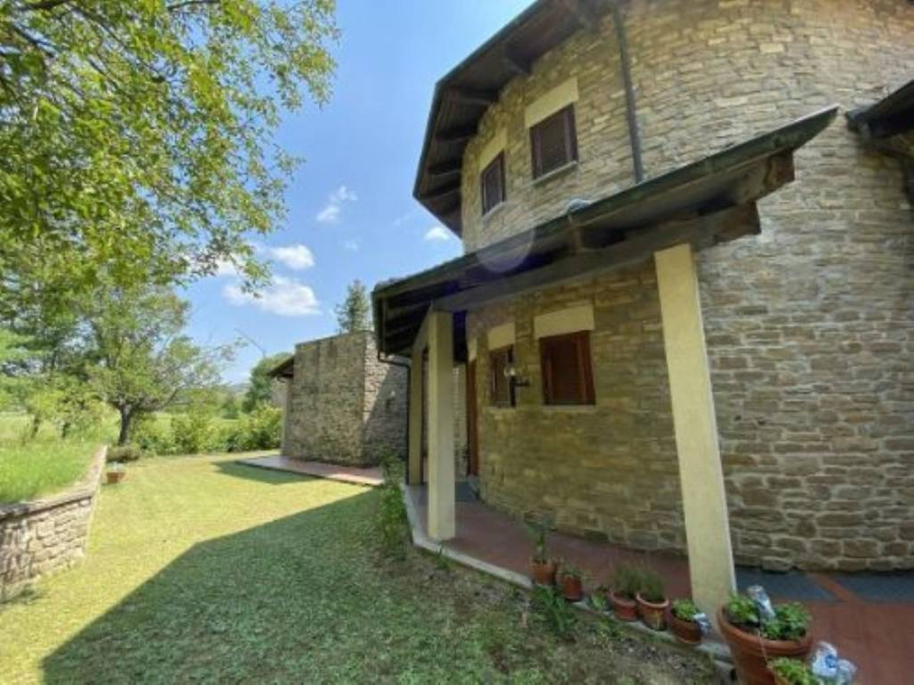 Villa in vendita a Santo Stefano Belbo via Fontanette
