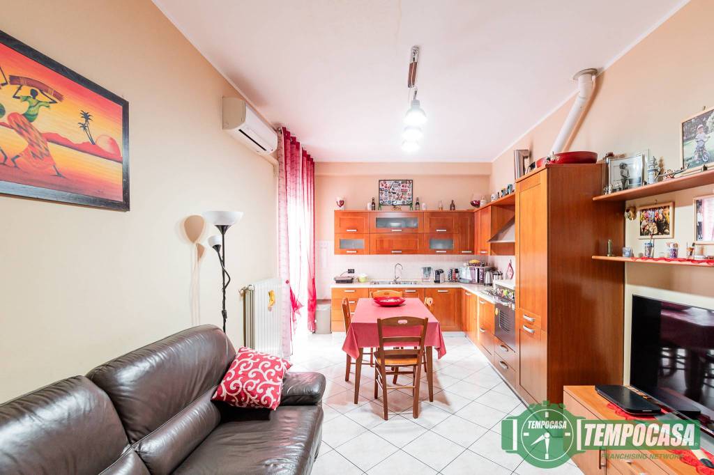 Appartamento in vendita a San Giuliano Milanese via Alessandro Manzoni, 21