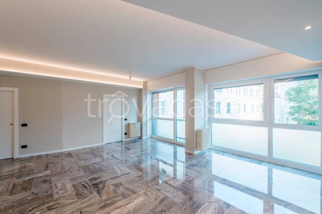 Appartamento in affitto a Bergamo via Giuseppe Verdi