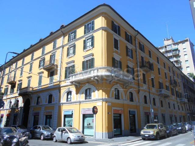 Appartamento in affitto a Milano via Aldo Manuzio, 7