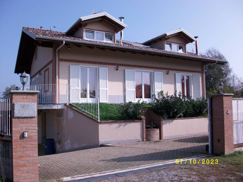 Villa Bifamiliare in vendita a Barbania borgata Gianotti, 46