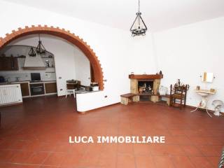 Casa indipendente in vendita a pieve a nievole piazza 27 aprile, 3