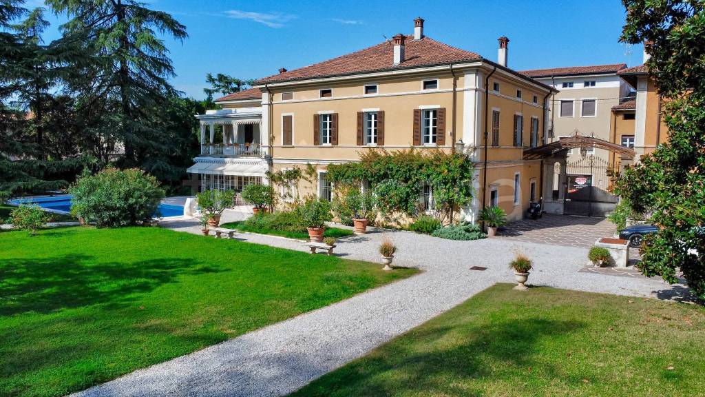 Villa in vendita a Castenedolo via Giuseppe Zanardelli