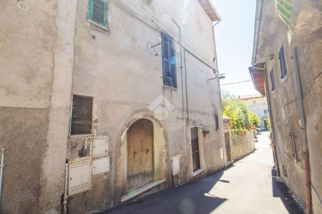 Casa Indipendente in vendita a Cittaducale via Salvatore Tommasi, 19