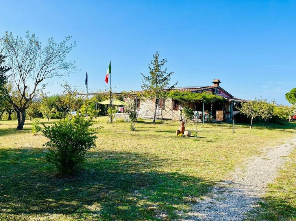 Villa in vendita a Soriano nel Cimino contrada Fornacchia, 95