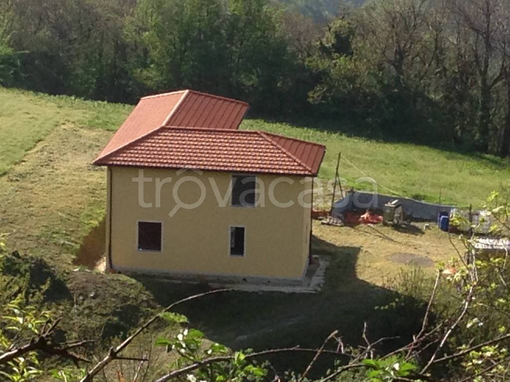 Villa in vendita a Serra Riccò via Serra