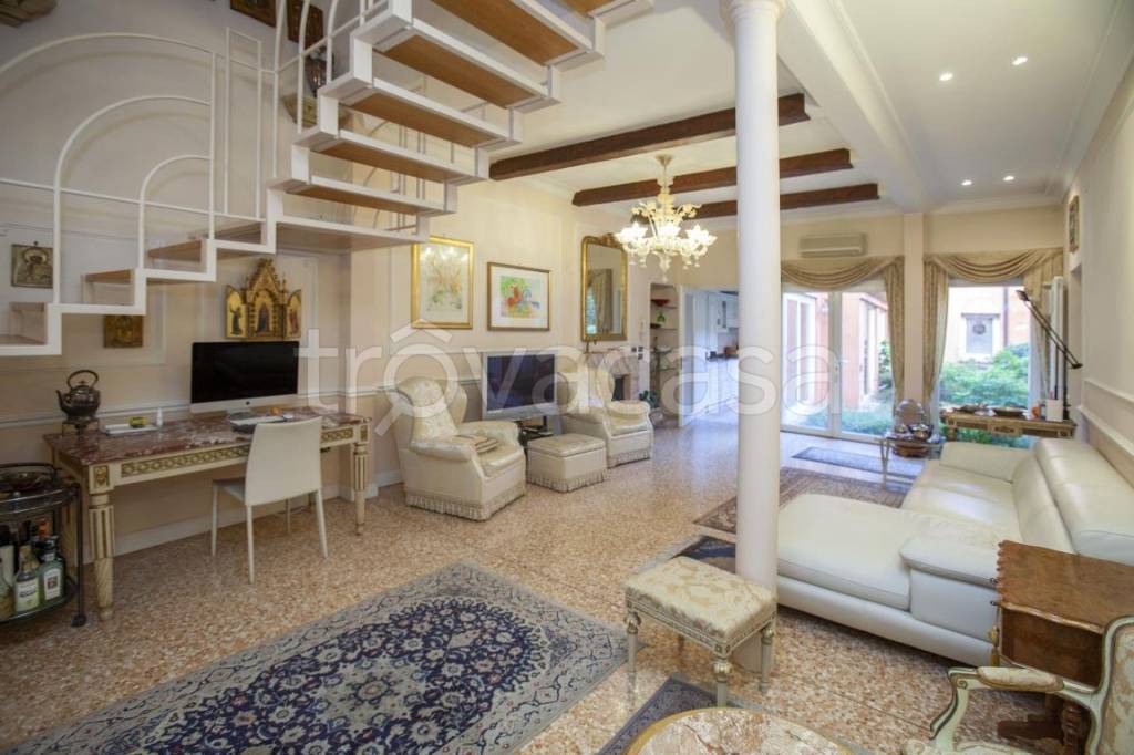 Villa a Schiera in vendita a Ravenna via pasolini