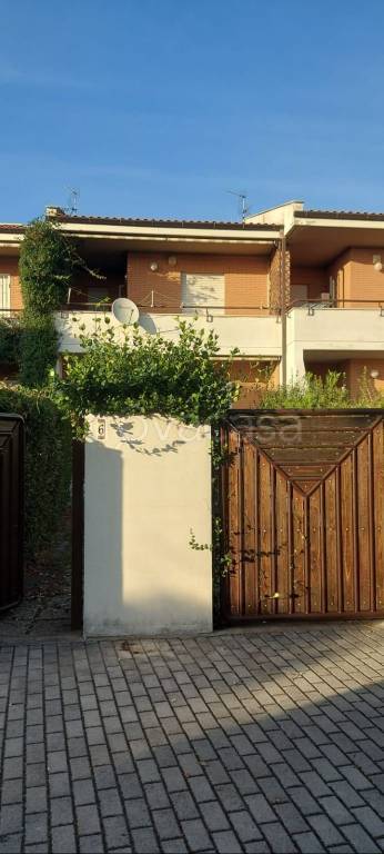 Villa a Schiera in in vendita da privato a Terracina via della Neve, 4