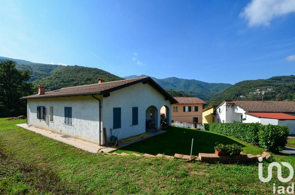Villa in vendita a Murialdo borgata  Piavata