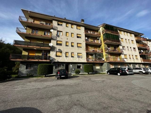 Appartamento in vendita a Borgosesia regione Cesolo
