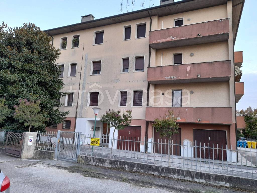 Appartamento in vendita a Copparo piazzale Giovanni Verga