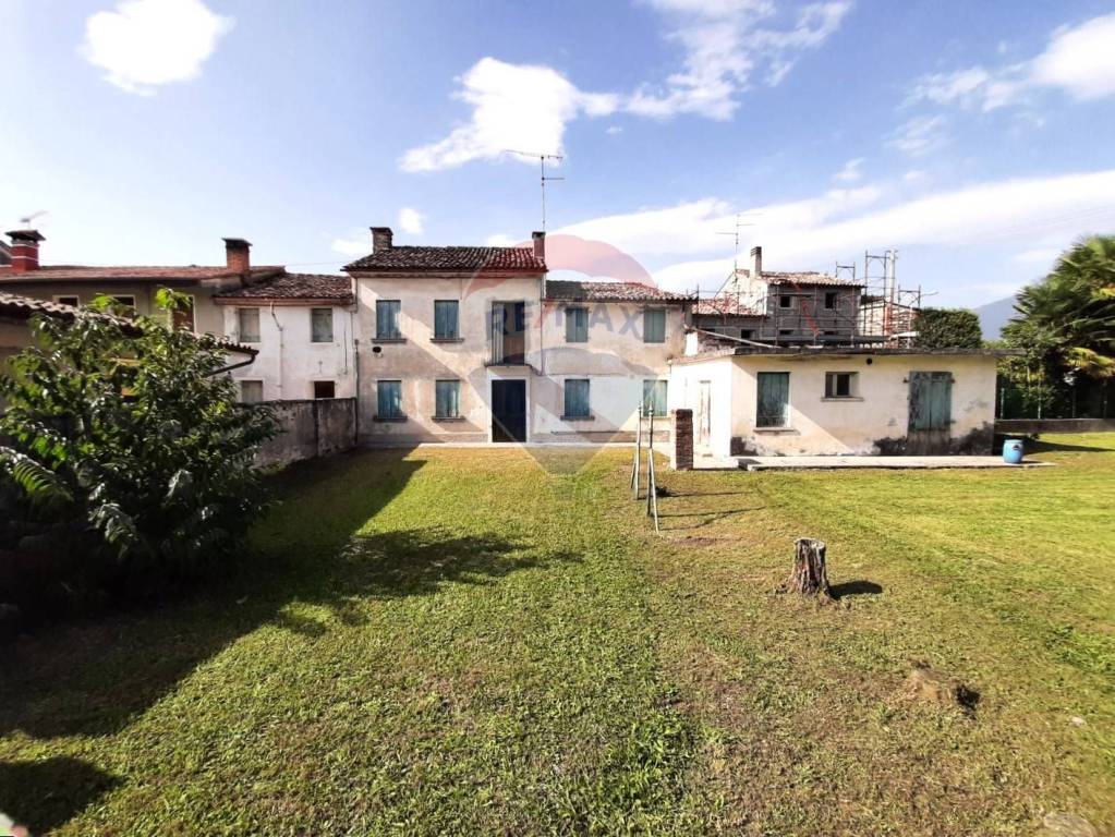 Casa Indipendente in vendita a Valdobbiadene vicolo Vincenzo Bellini, 2, 4