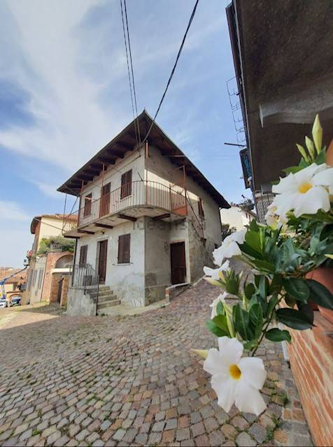 Villa in vendita a Montemagno via Apostolo, 9