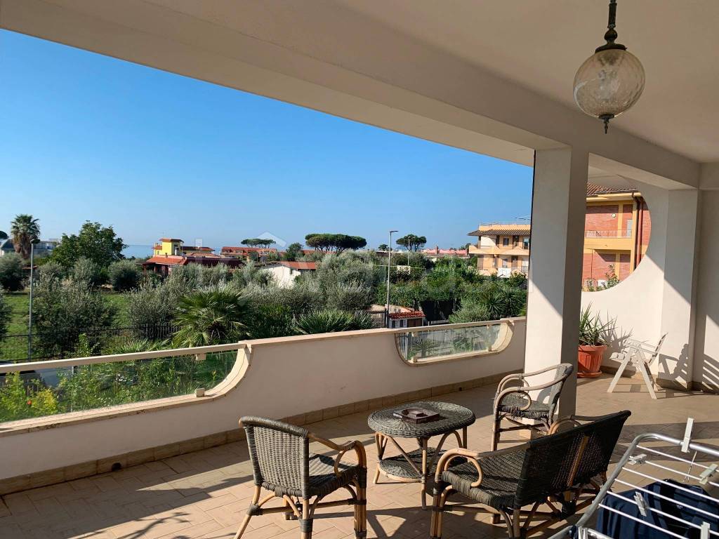 Villa Bifamiliare in vendita a Formia via Mar Ionio